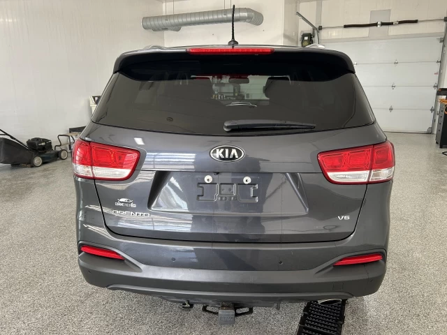 Kia Sorento 3.3L LX+ 2016
