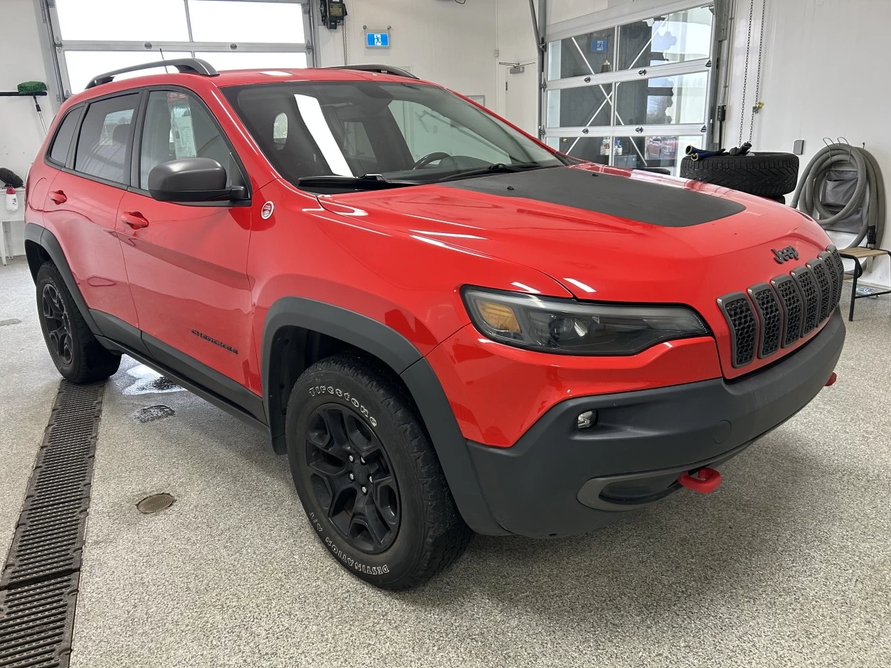 2019 Jeep Cherokee Trailhawk Image principale