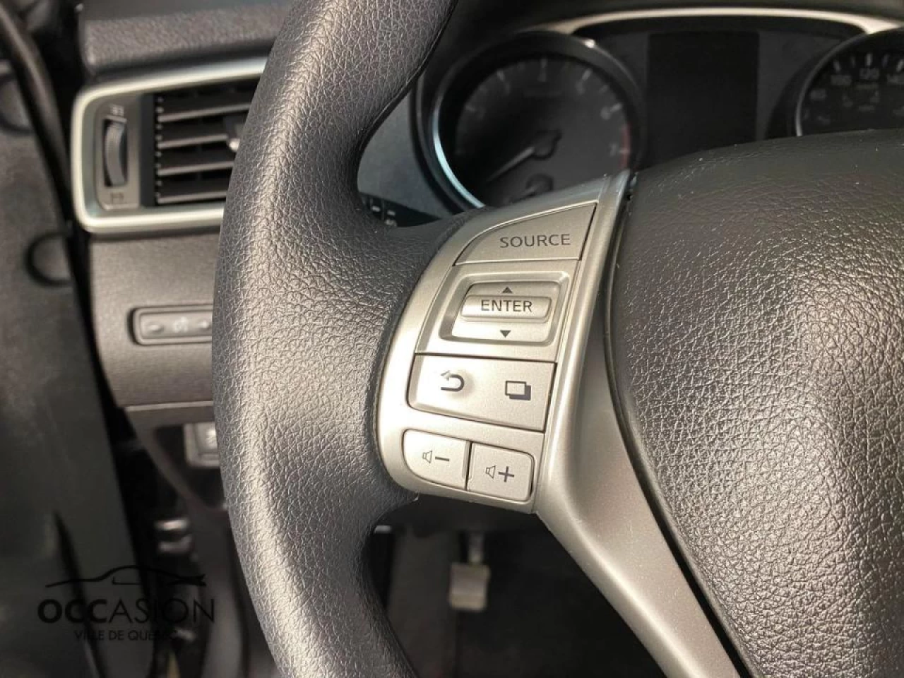 2015 Nissan Rogue AWD 4dr S Image principale