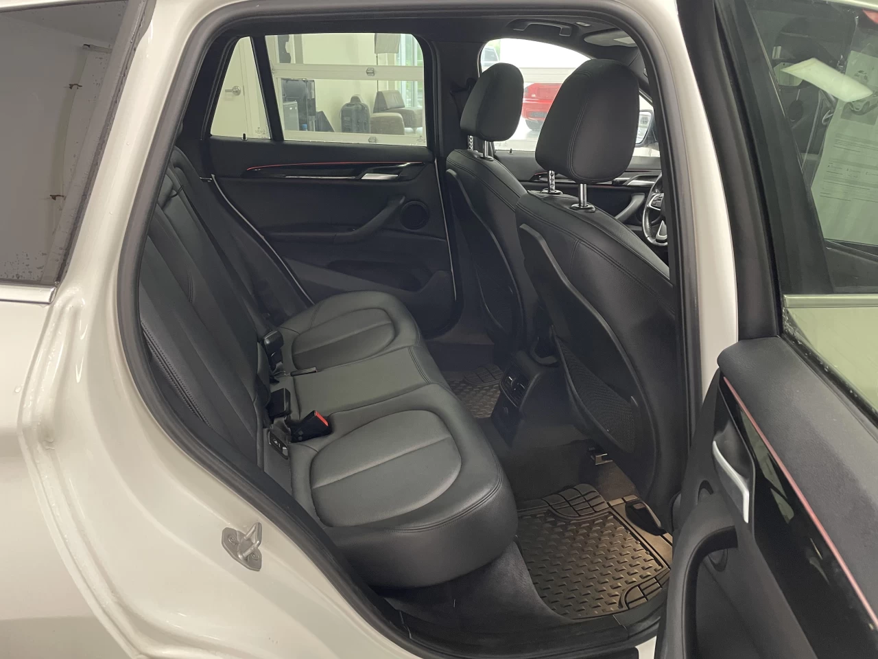 2016 BMW X1 xDrive28i Main Image