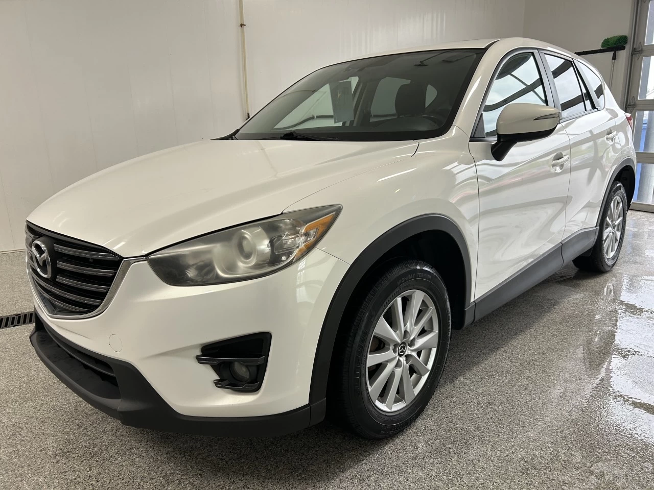 2015 Mazda CX-5 GT Main Image