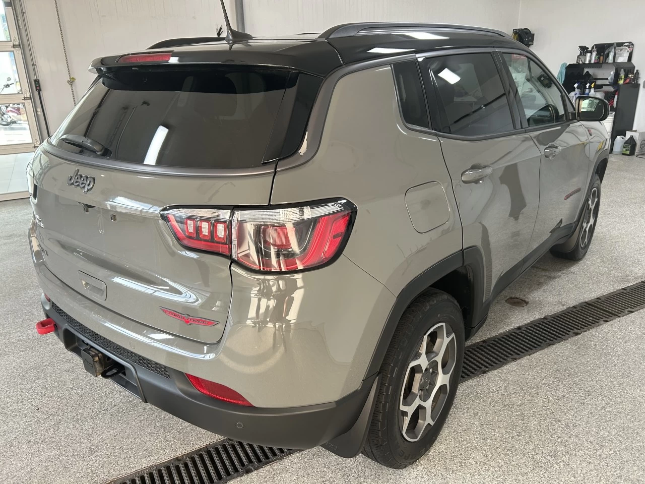 2022 Jeep Compass Trailhawk Image principale
