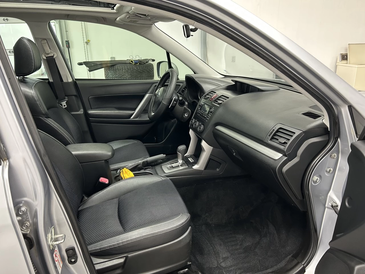 2015 Subaru Forester 2.0XT Premium Image principale