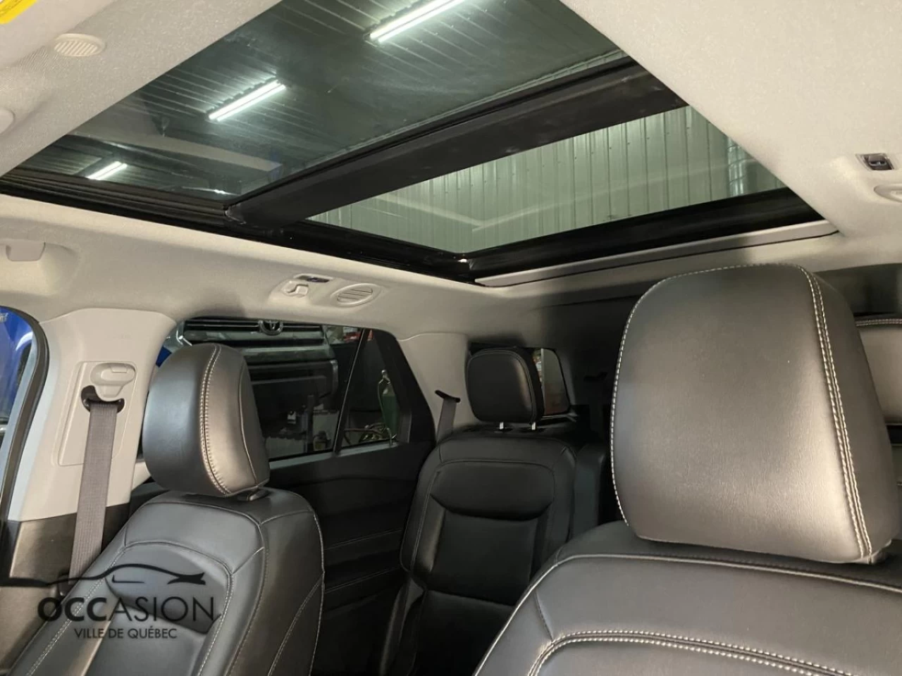 2023 Ford Explorer XLT 4WD Image principale