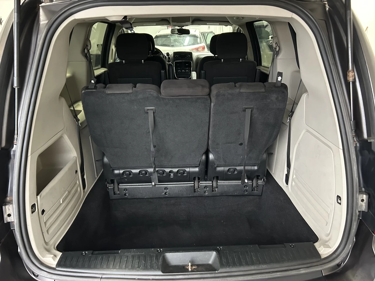 2015 Dodge Grand Caravan SXT Image principale