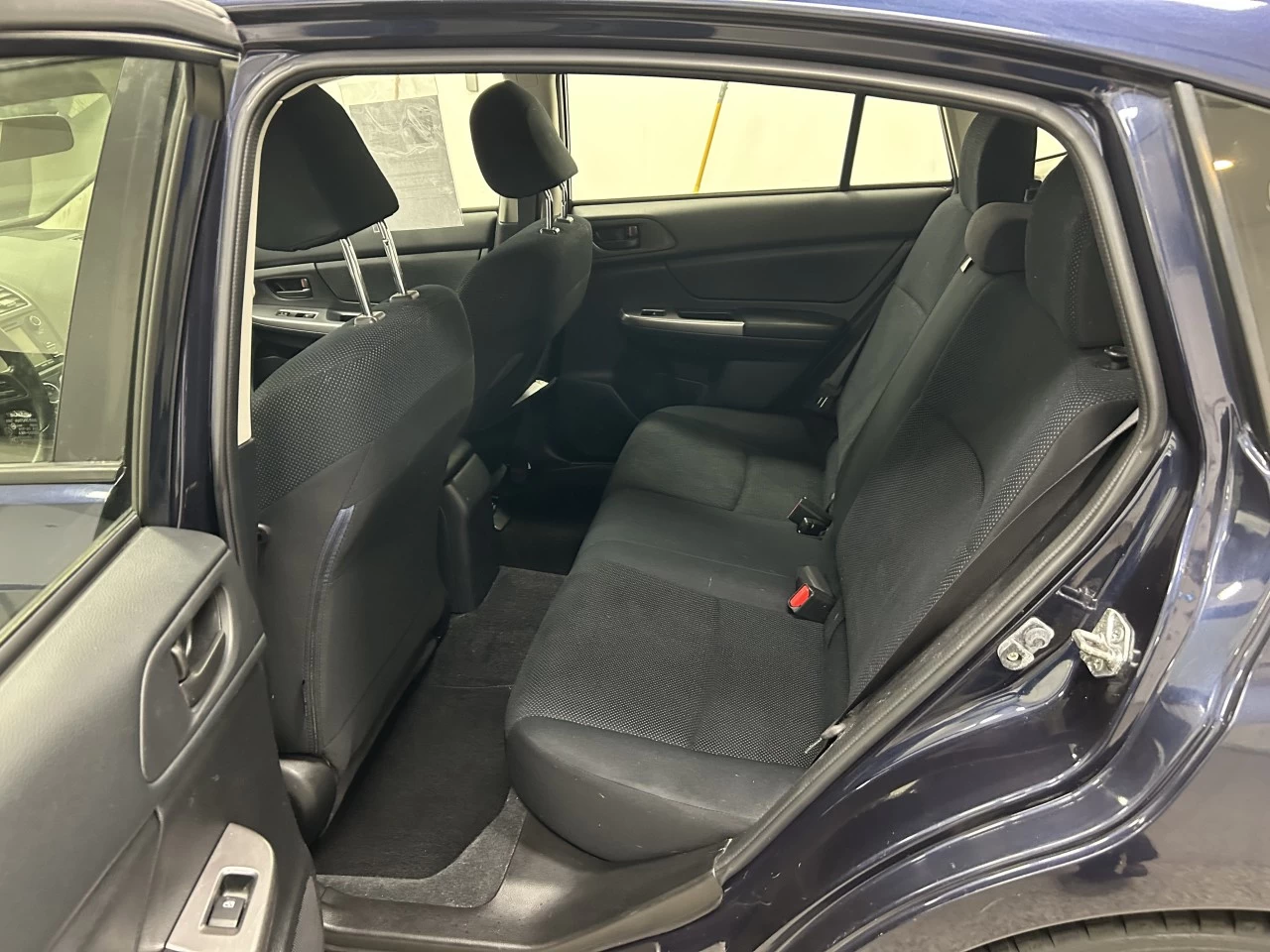 2016 Subaru Impreza 2.0i Main Image