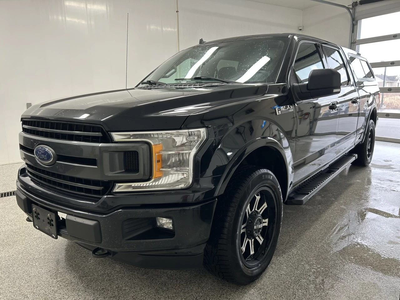 2019 Ford F-150 XLT SPORT Image principale