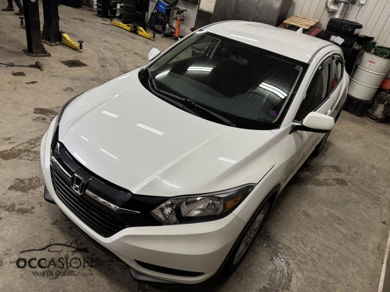 2017 Honda HR-V 4WD LX CVT Main Image