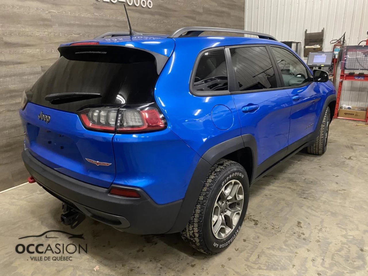 2020 Jeep Cherokee Trailhawk 4x4 Main Image