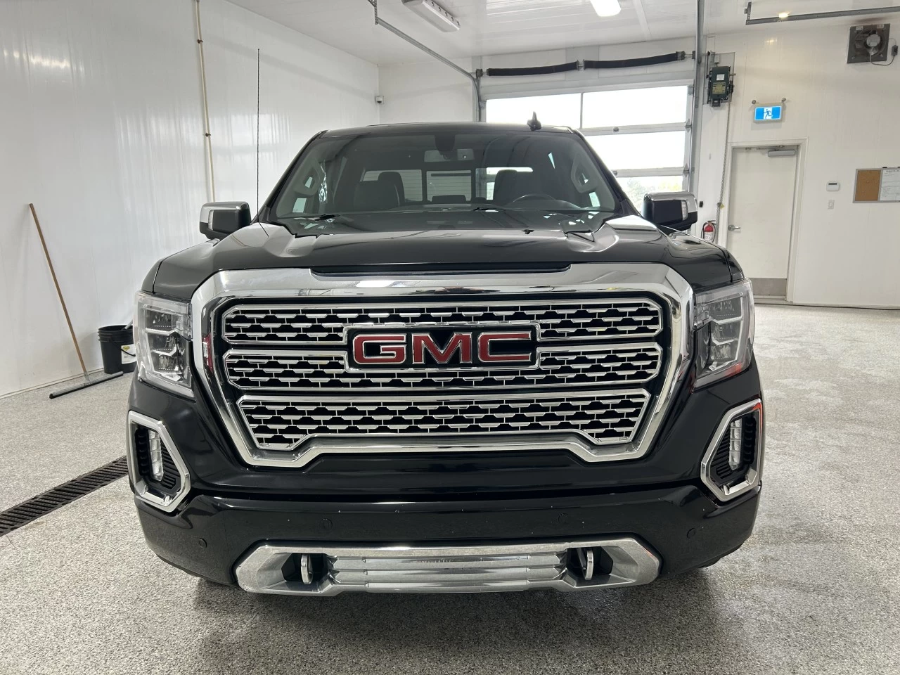 2021 GMC Sierra 1500 Denali Main Image