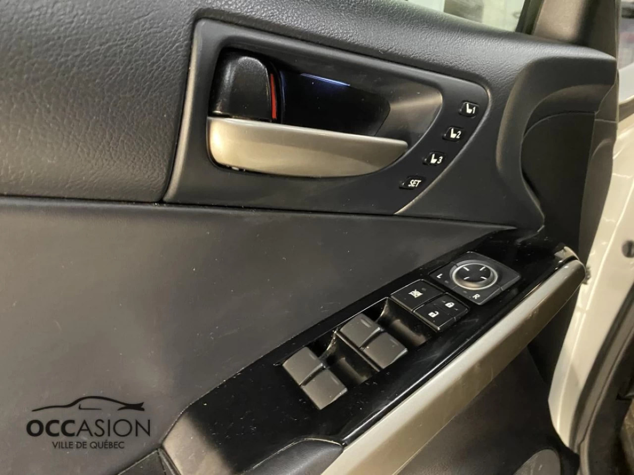 2019 Lexus IS 300 AWD Image principale