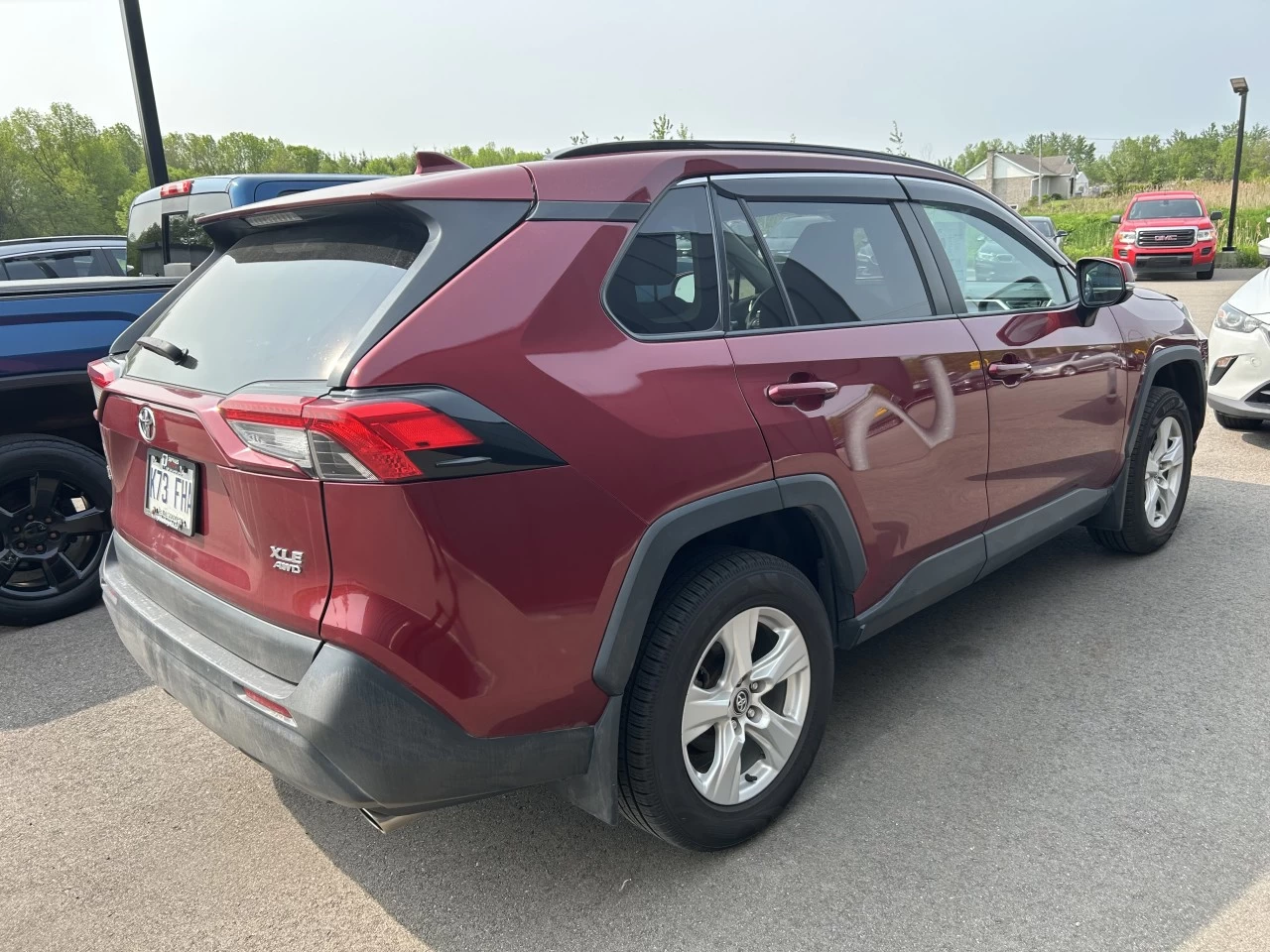 2020 Toyota RAV4 XLE Image principale