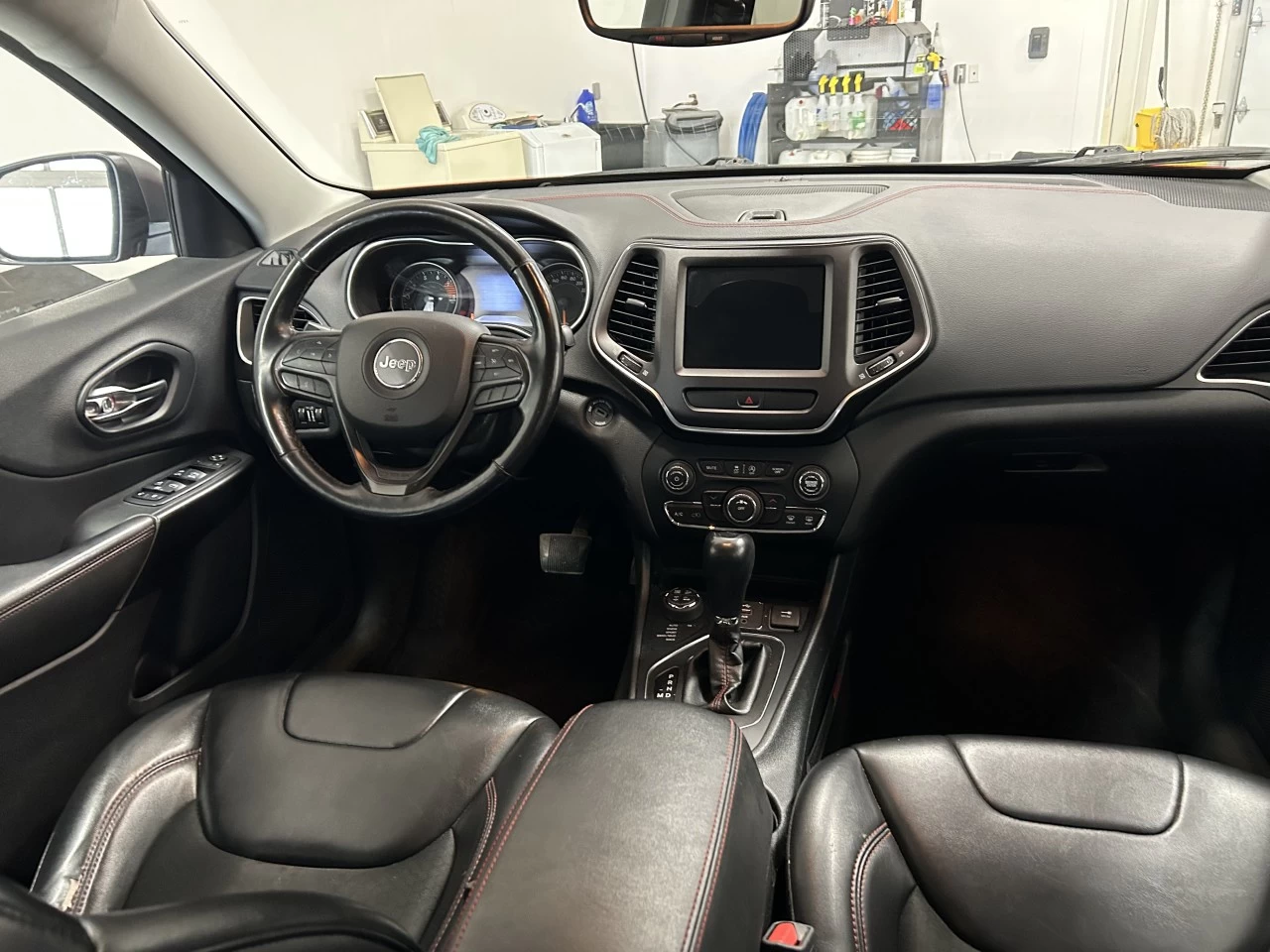 2019 Jeep Cherokee Trailhawk Image principale