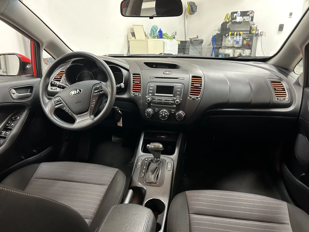 2016 Kia 5 portes Forte LX+ Main Image