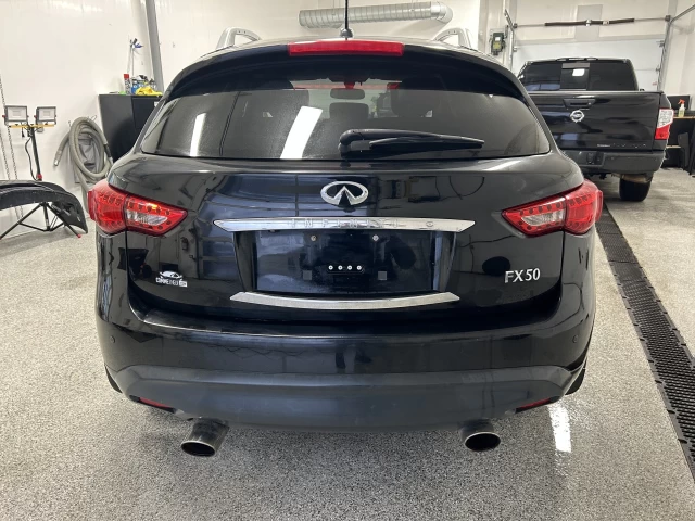 INFINITI FX50 AWD 4dr 2010