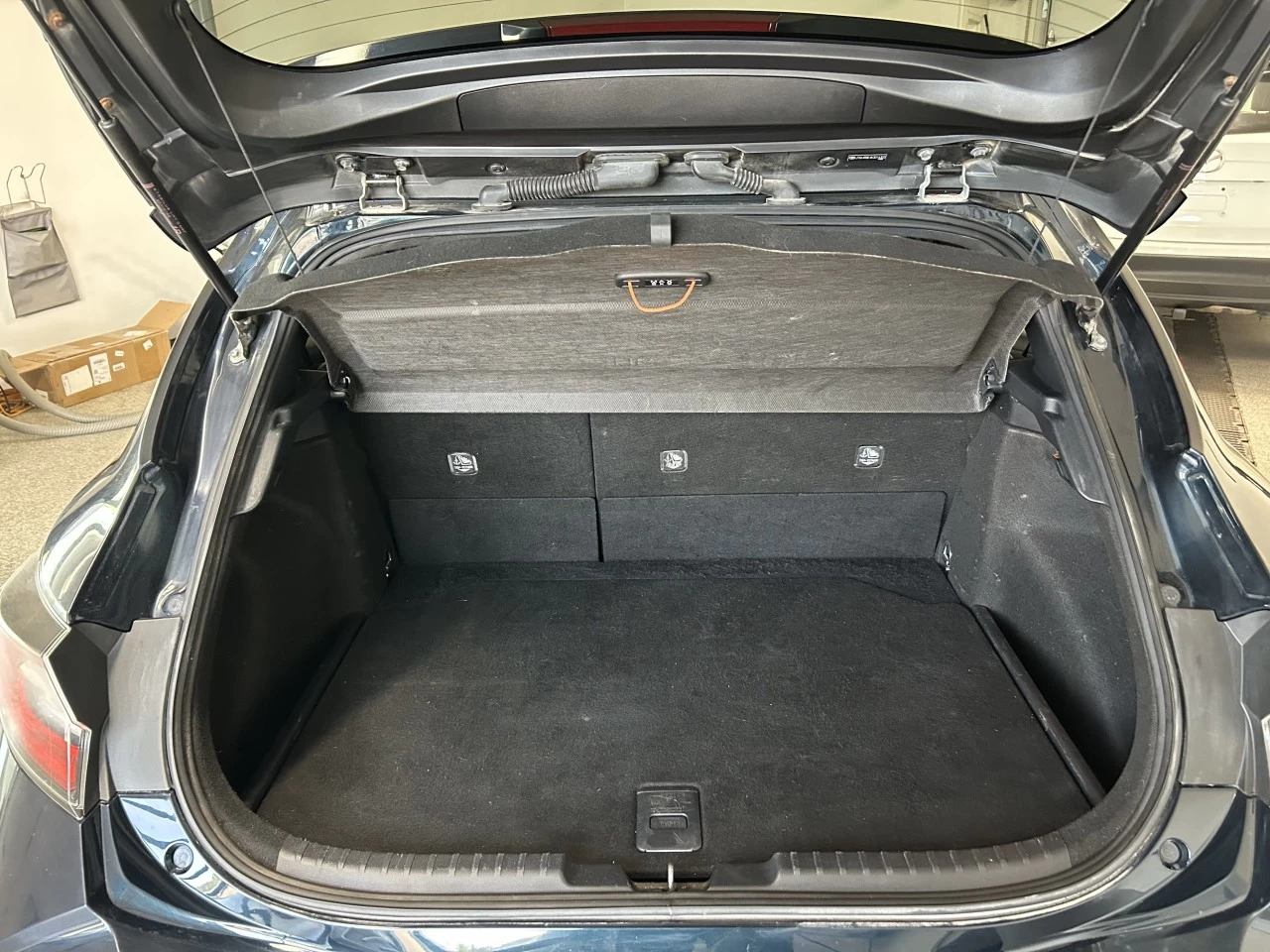2019 Toyota Corolla À hayon HATCHBACK Main Image