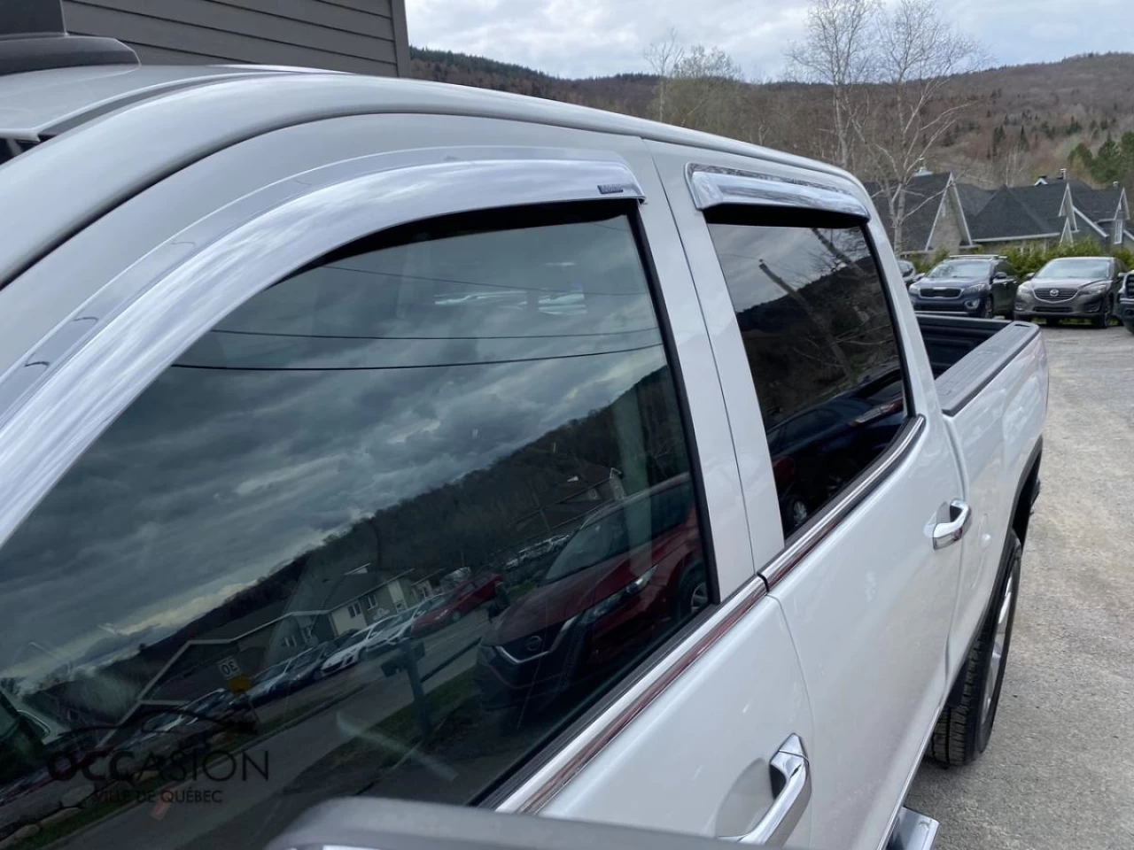 2018 GMC Sierra 1500 4WD Crew Cab Short Box SLT Image principale