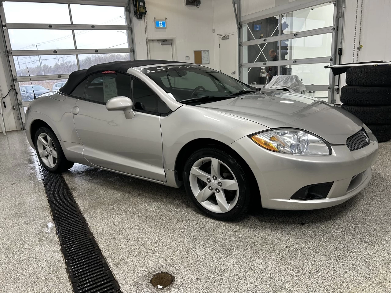 2009 Mitsubishi Eclipse GS Image principale