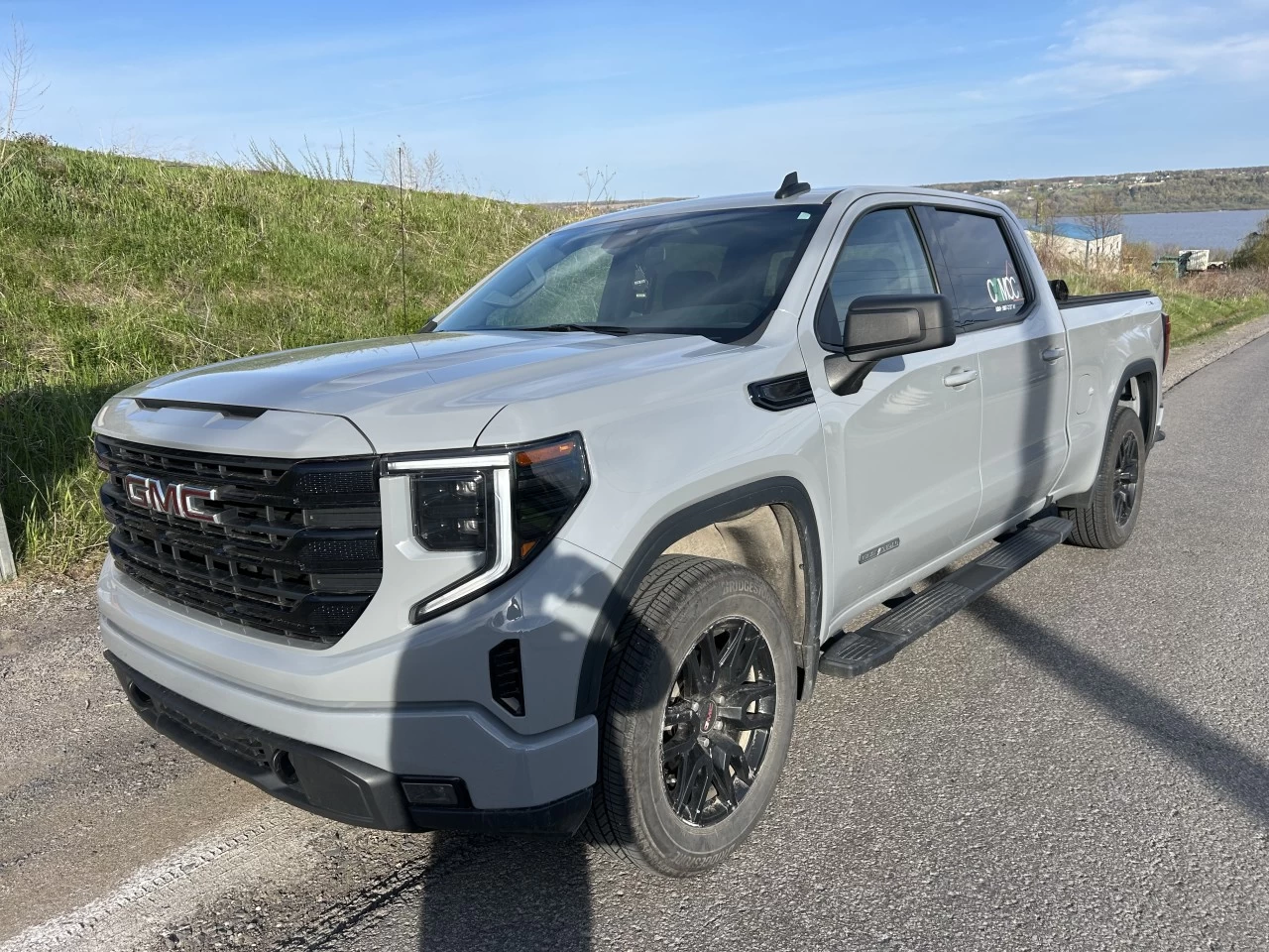 2024 GMC Sierra 1500 Elevation Main Image