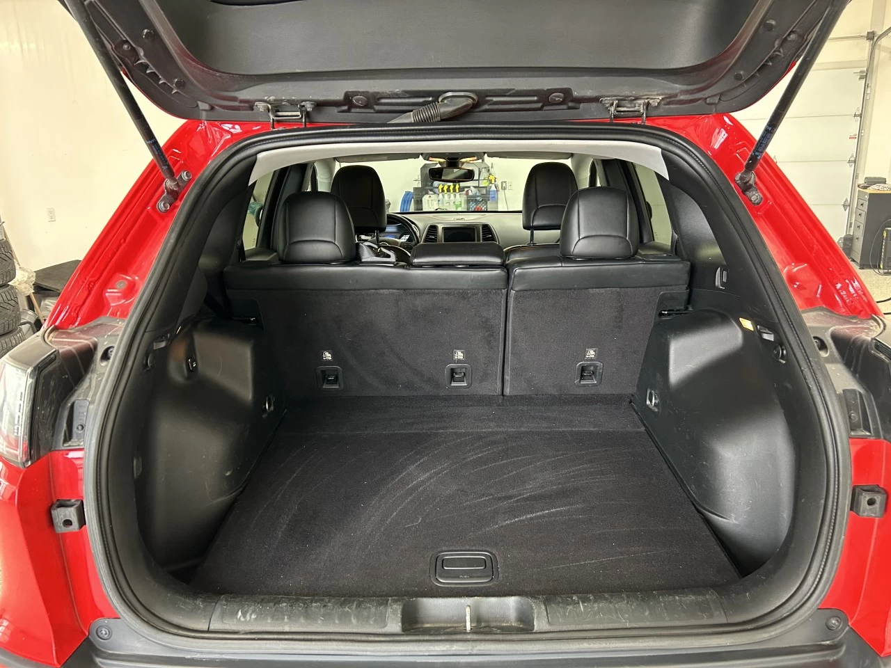2019 Jeep Cherokee Trailhawk Image principale