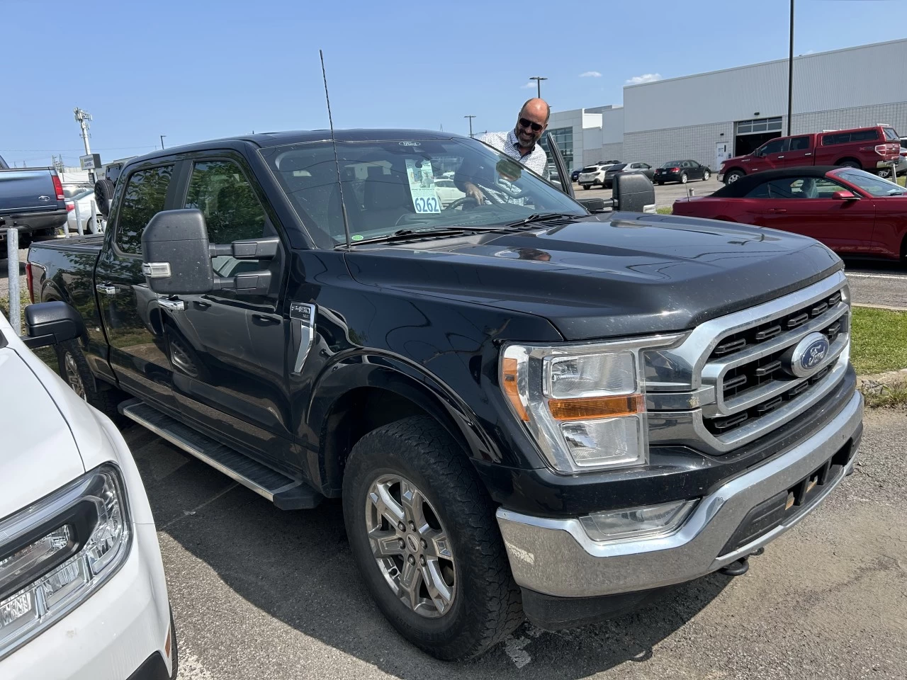 2022 Ford F-150 XLT Image principale
