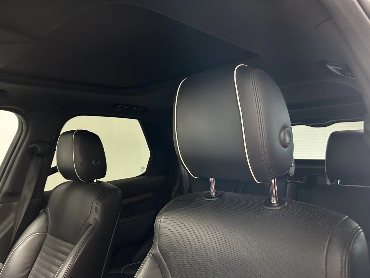 2017 Land Rover Discovery Td6 HSE Image principale