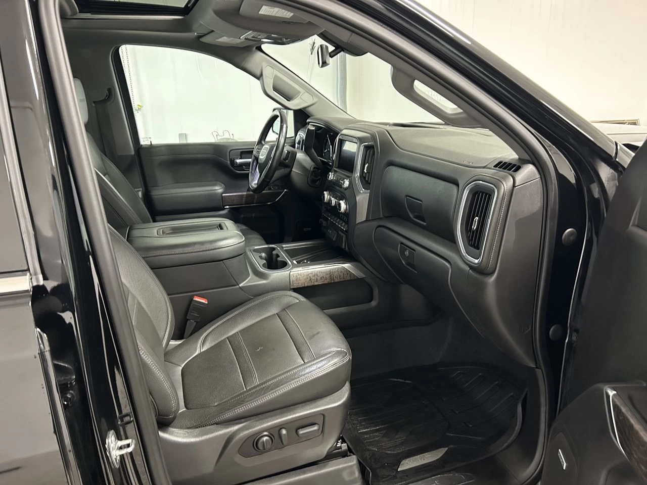 2021 GMC Sierra 1500 Denali Main Image