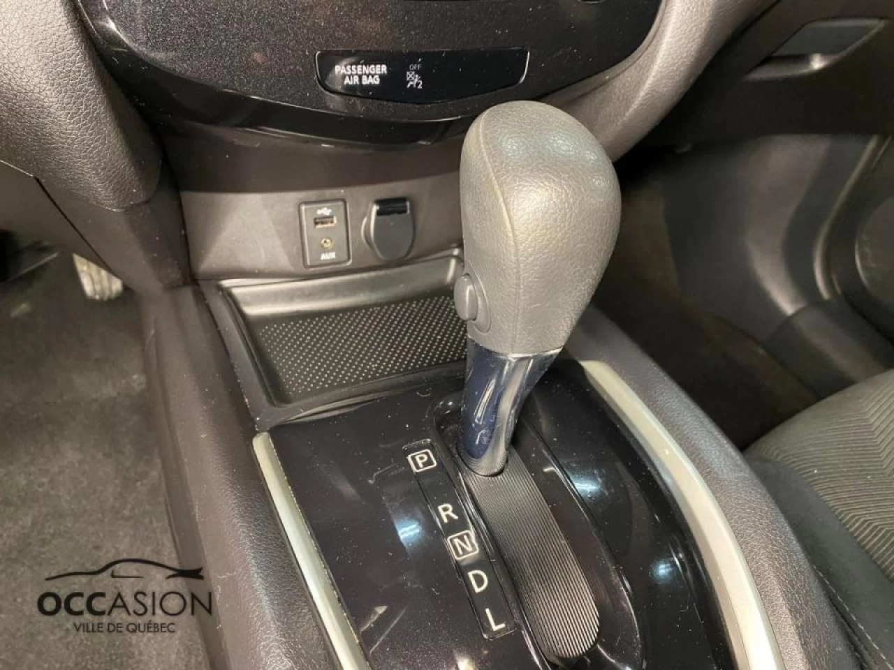 2015 Nissan Rogue AWD 4dr S Image principale