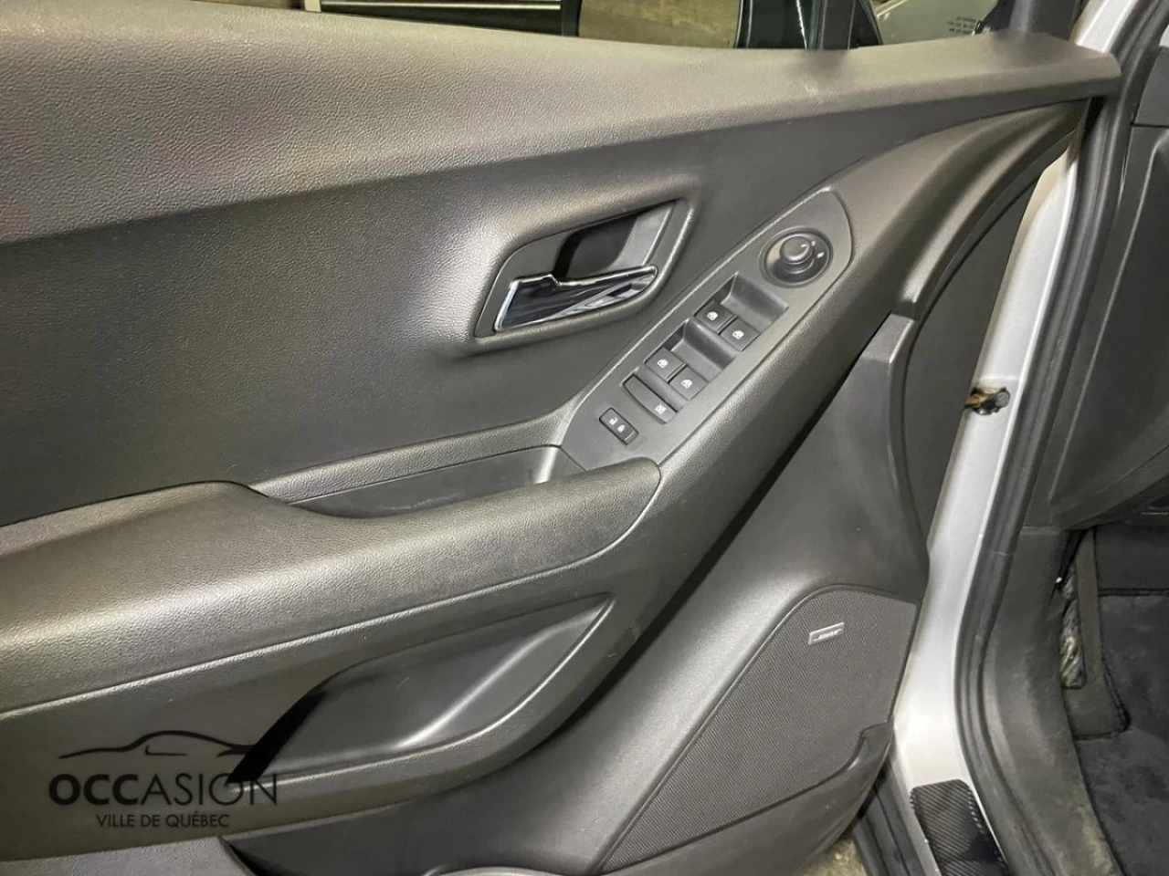 2018 Chevrolet Trax AWD 4dr LT Image principale