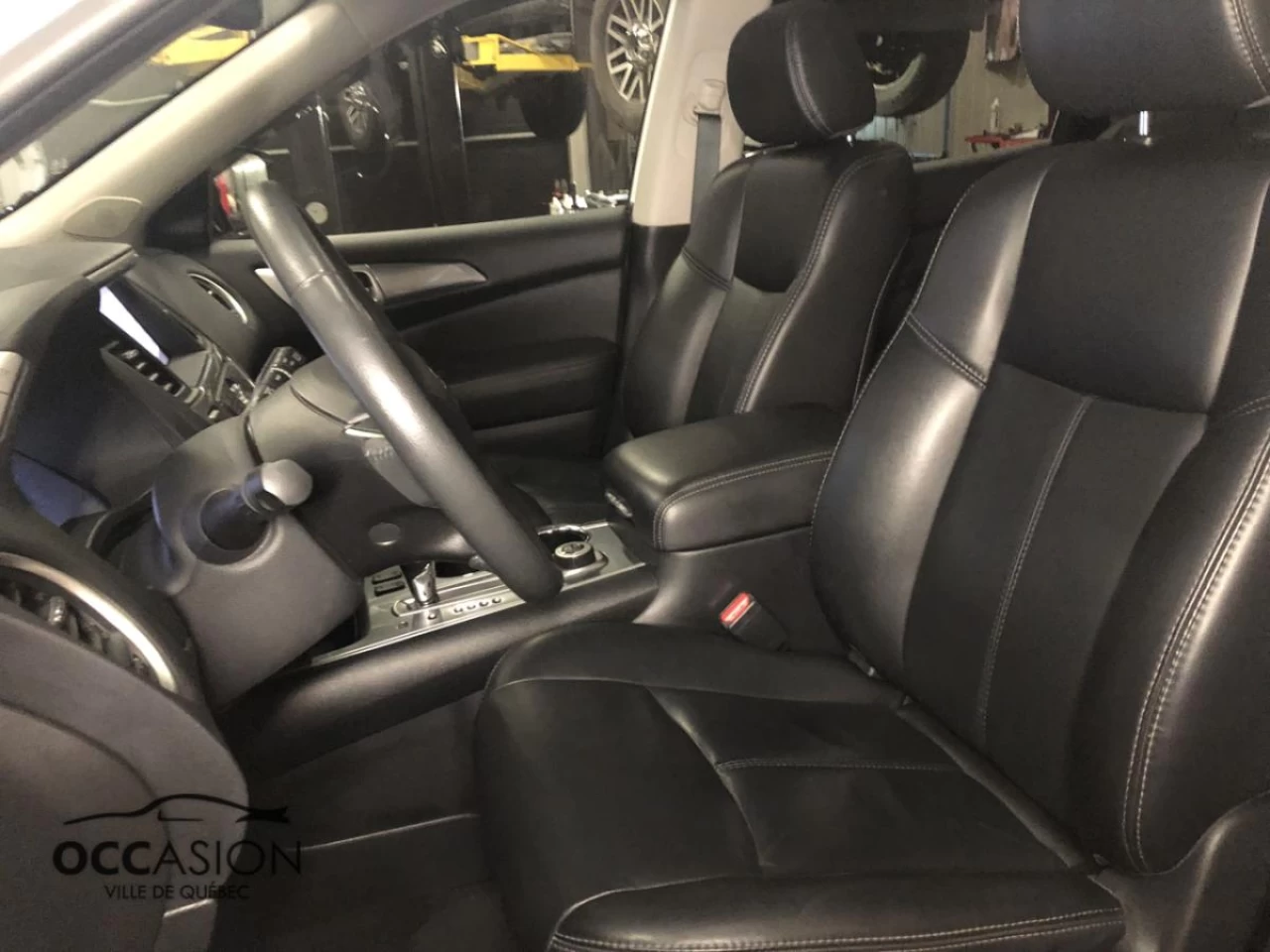 2017 Nissan Pathfinder 4WD 4dr SL Image principale