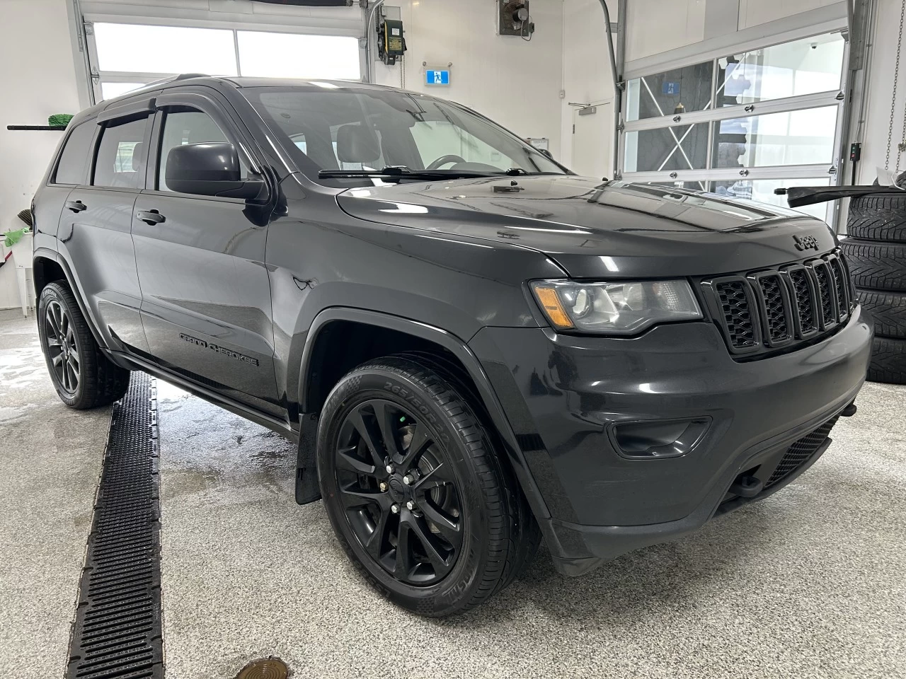 2018 Jeep Grand Cherokee Altitude IV Image principale