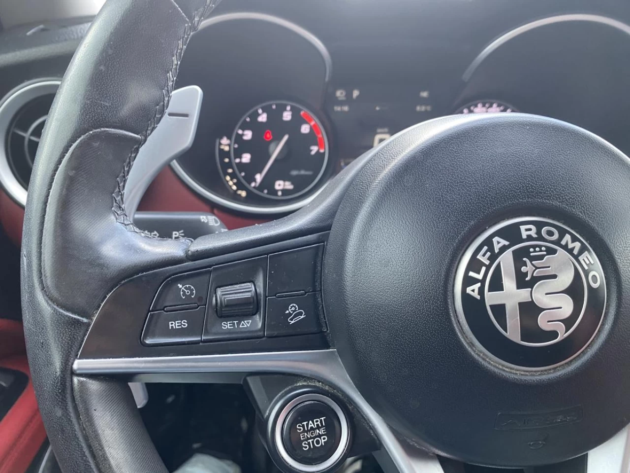 2018 Alfa Romeo Stelvio Sport AWD Image principale