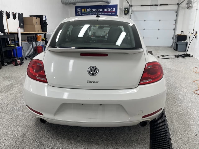 Volkswagen Beetle Coupe 2.0T Turbo 2013