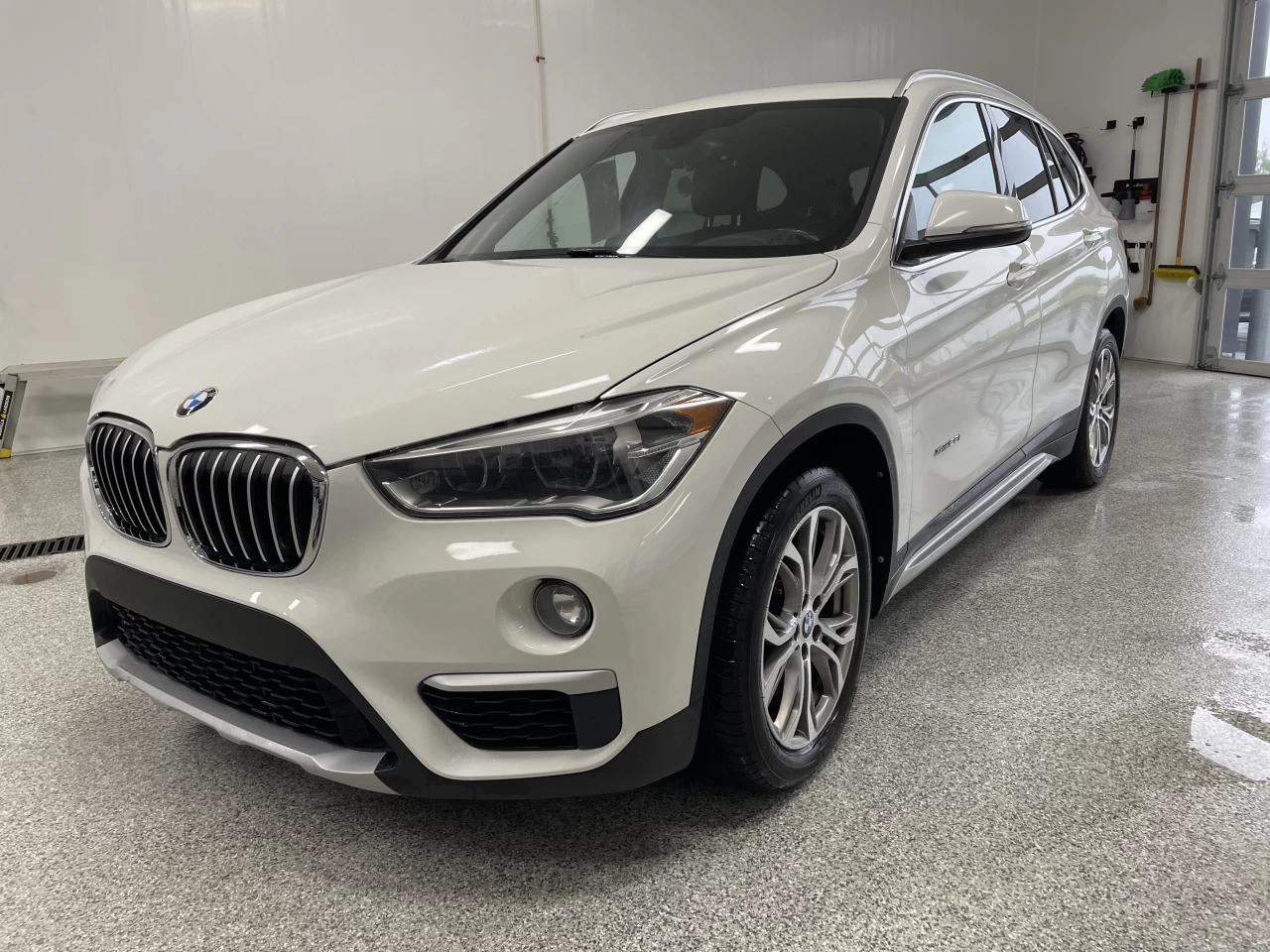 2016 BMW X1 xDrive28i Main Image