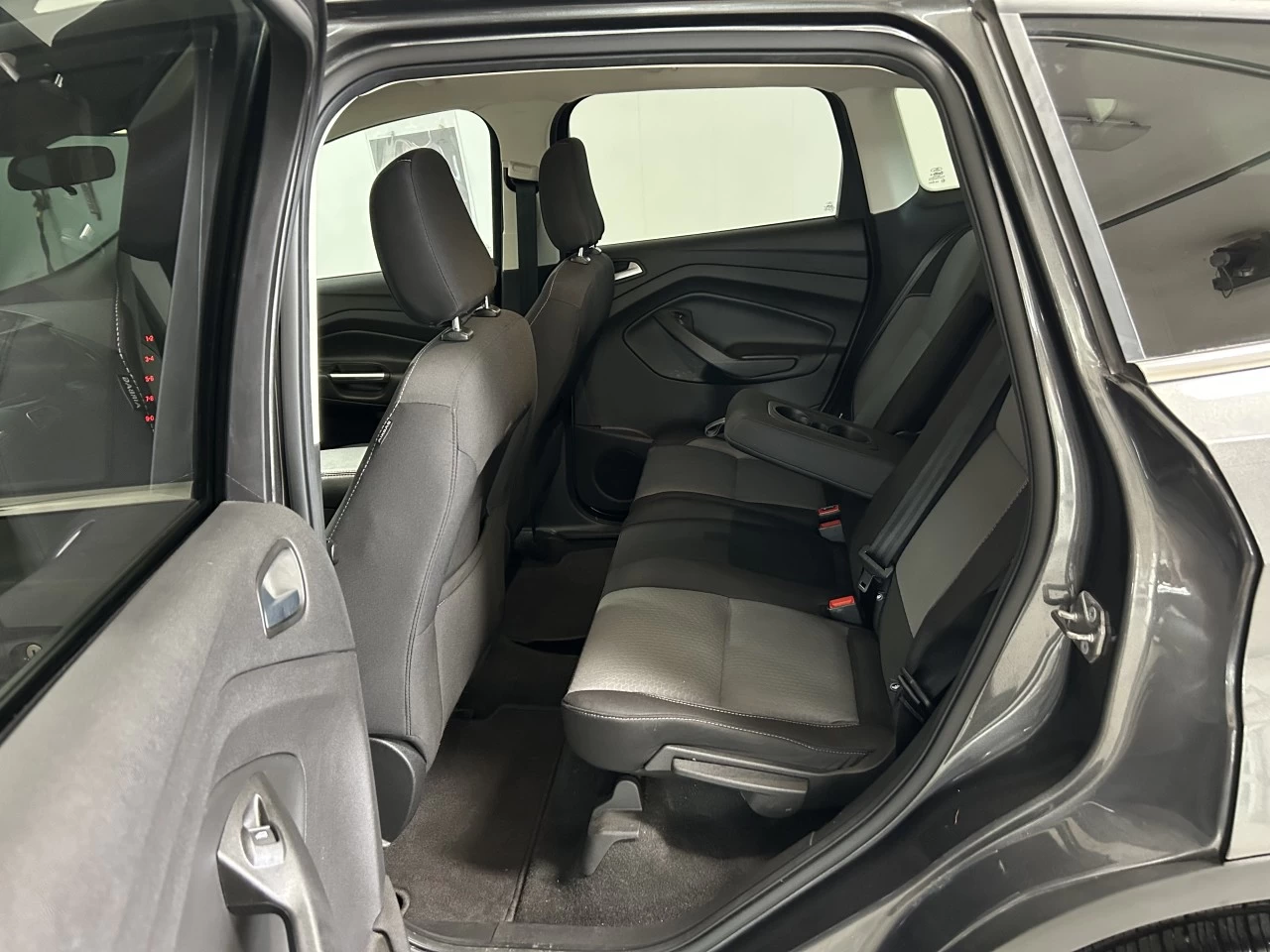 2018 Ford Escape SE Image principale