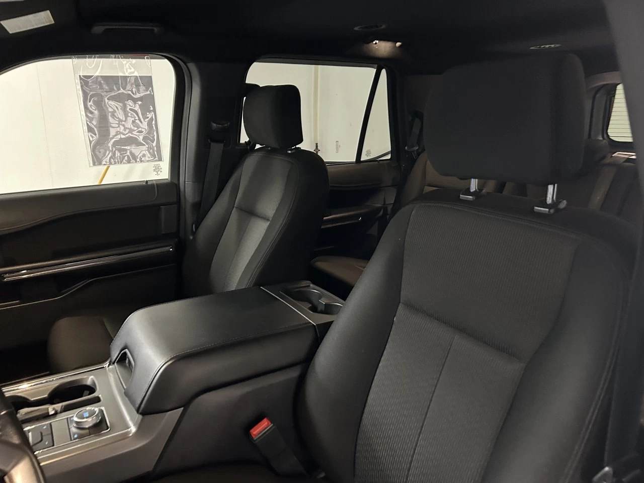 2020 Ford Expedition XLT Main Image