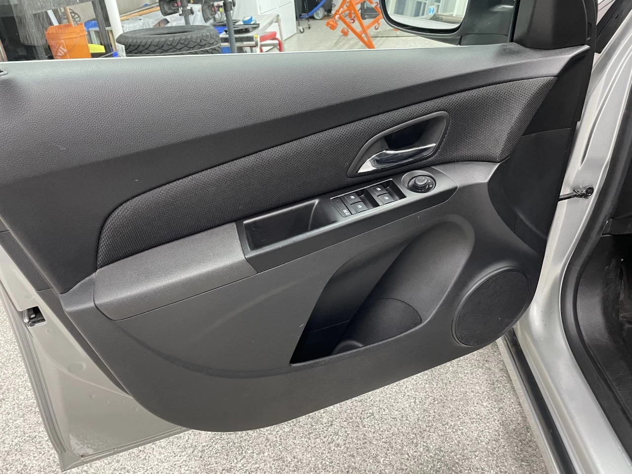 2014 Chevrolet Cruze 1LT Main Image