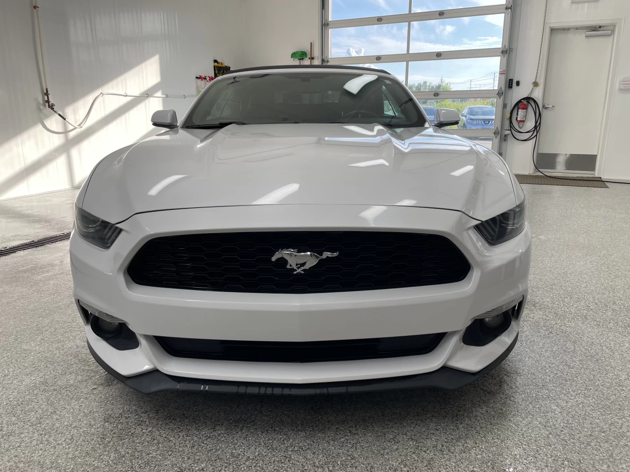 2015 Ford Mustang EcoBoost Premium Image principale