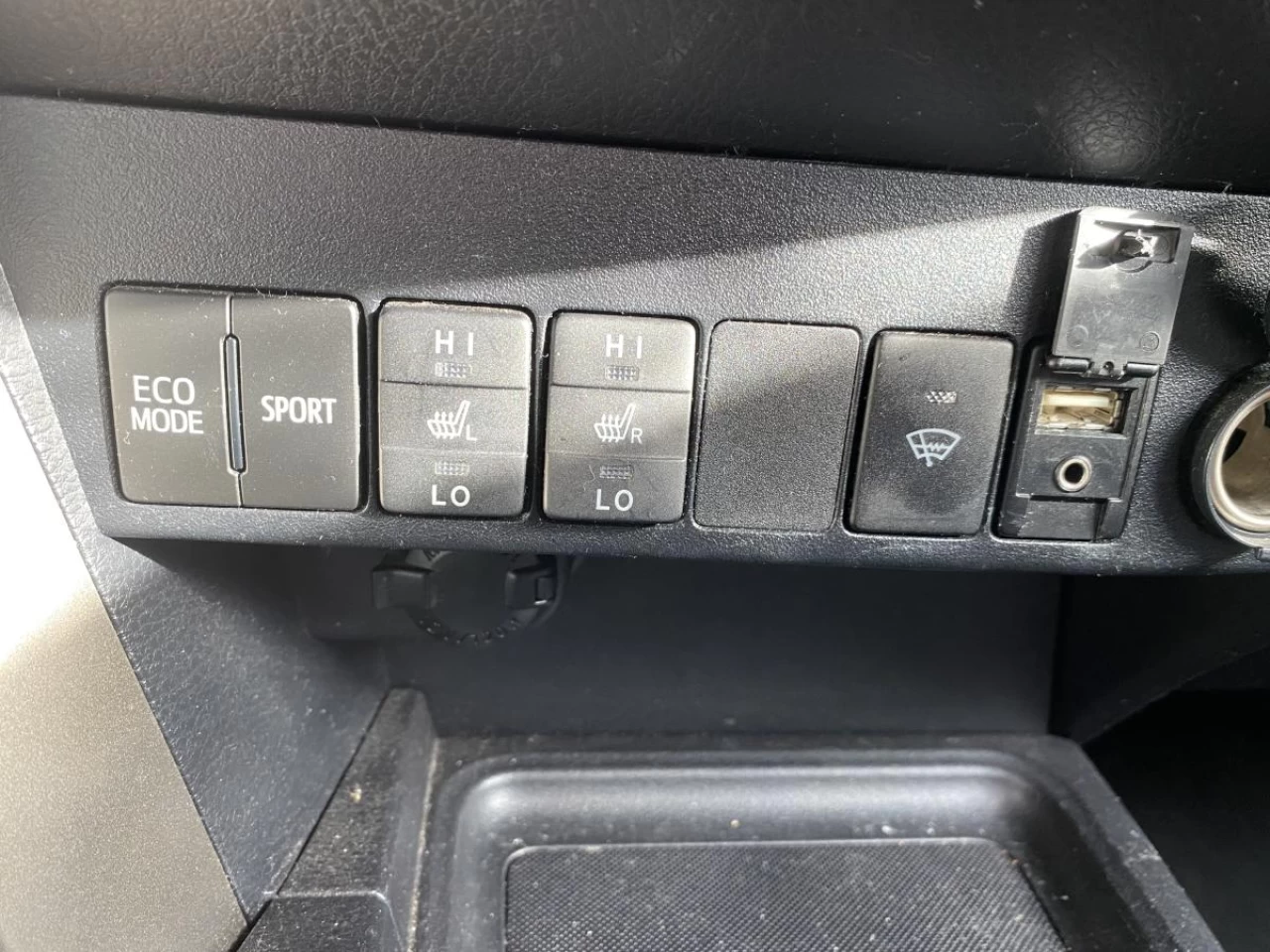 2013 Toyota RAV4 AWD 4dr Limited Main Image