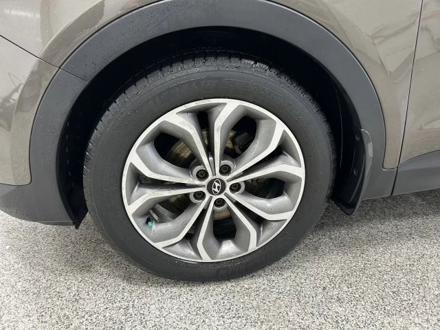 Hyundai Santa Fe SE 2013