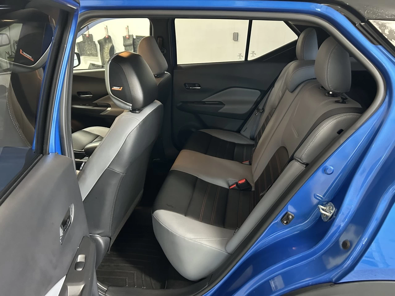 2022 Nissan Kicks SR Image principale