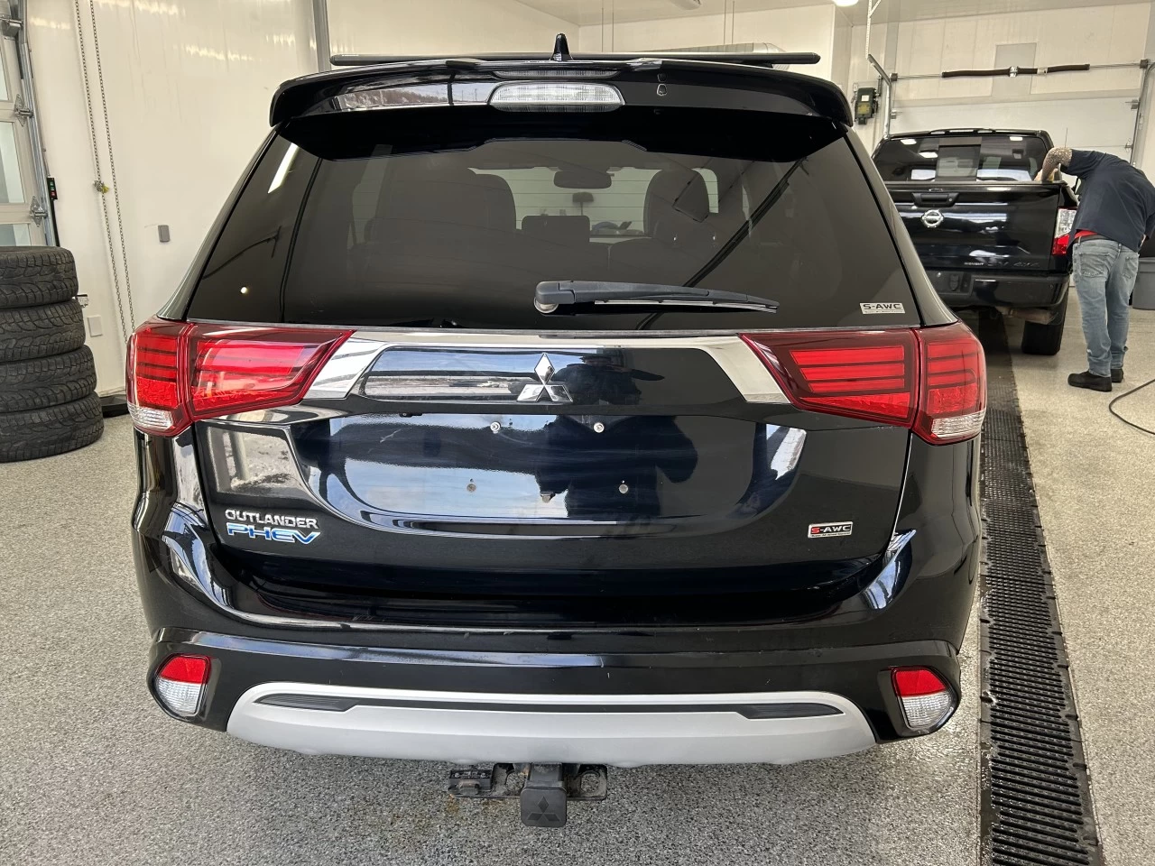 2020 Mitsubishi Outlander PHEV GT Main Image