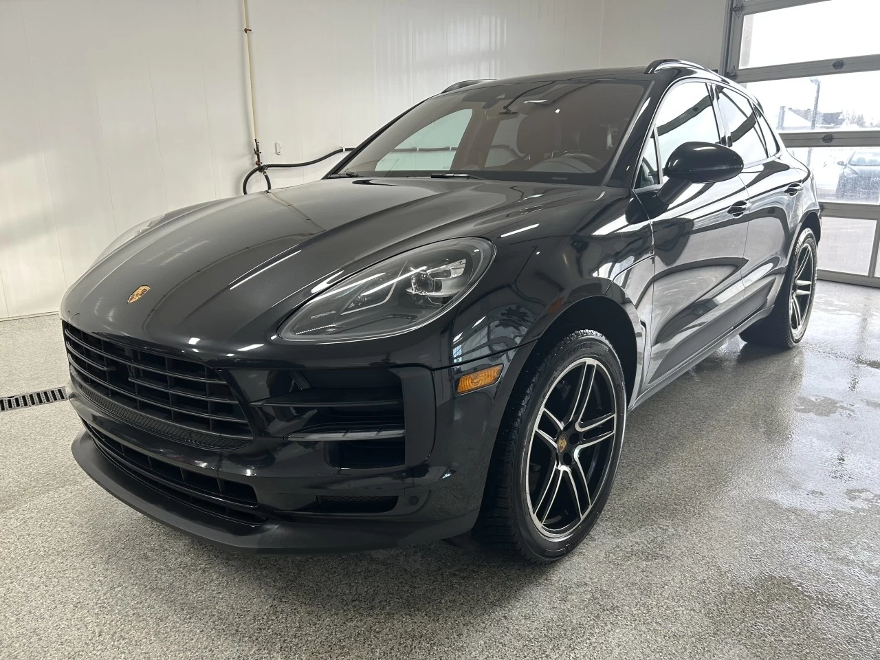 2021 Porsche Macan AWD Image principale