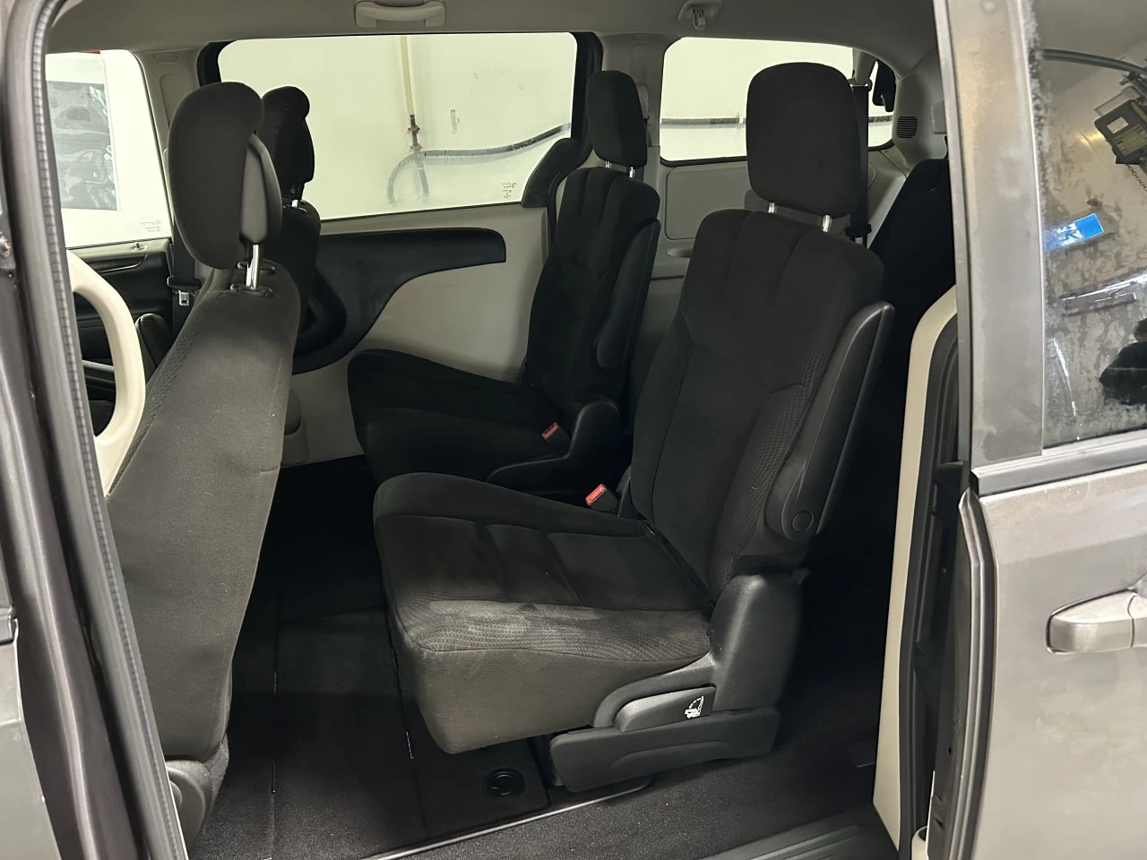 2015 Dodge Grand Caravan SXT Image principale