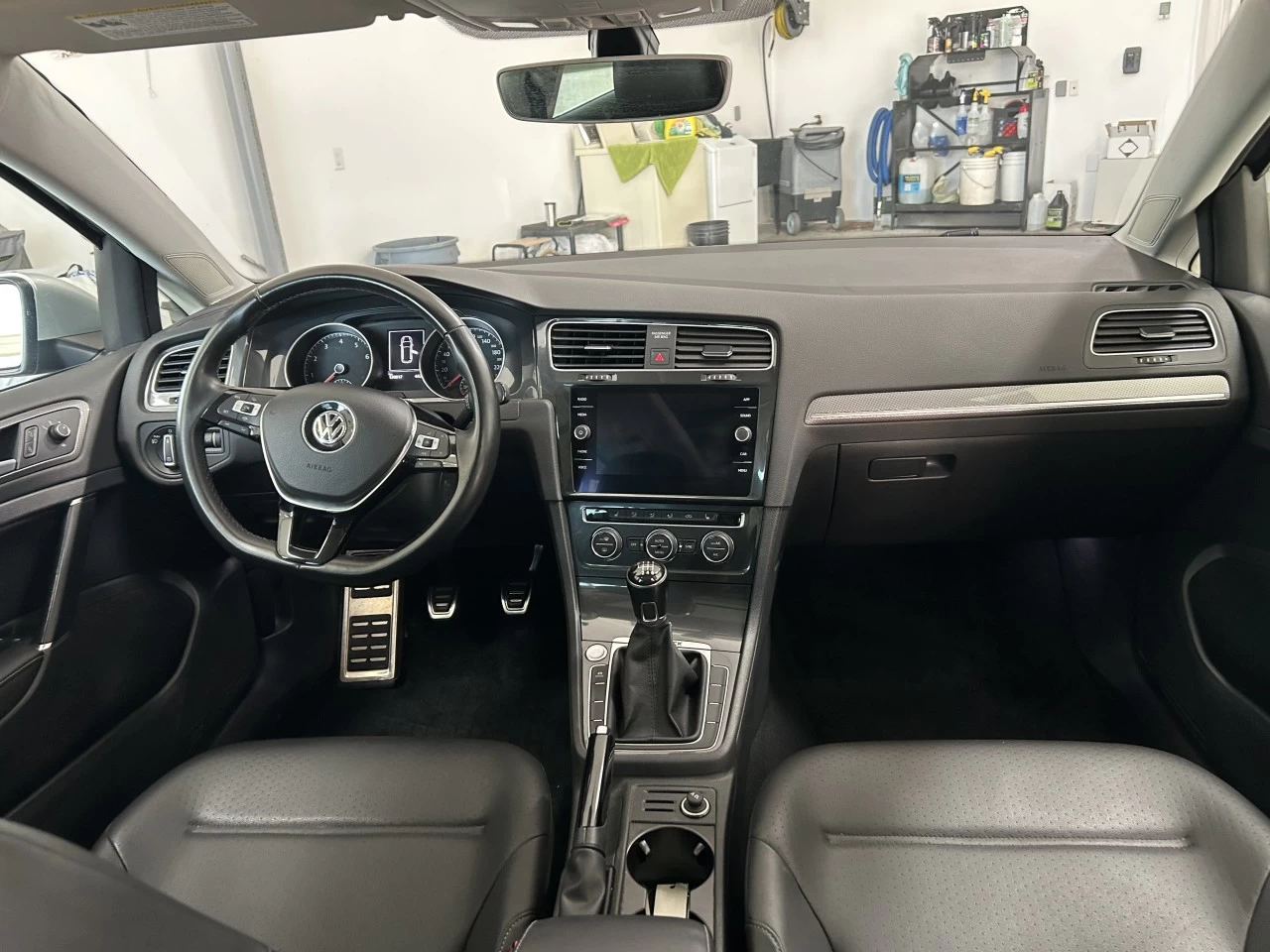 2019 Volkswagen Golf Alltrack Highline Main Image