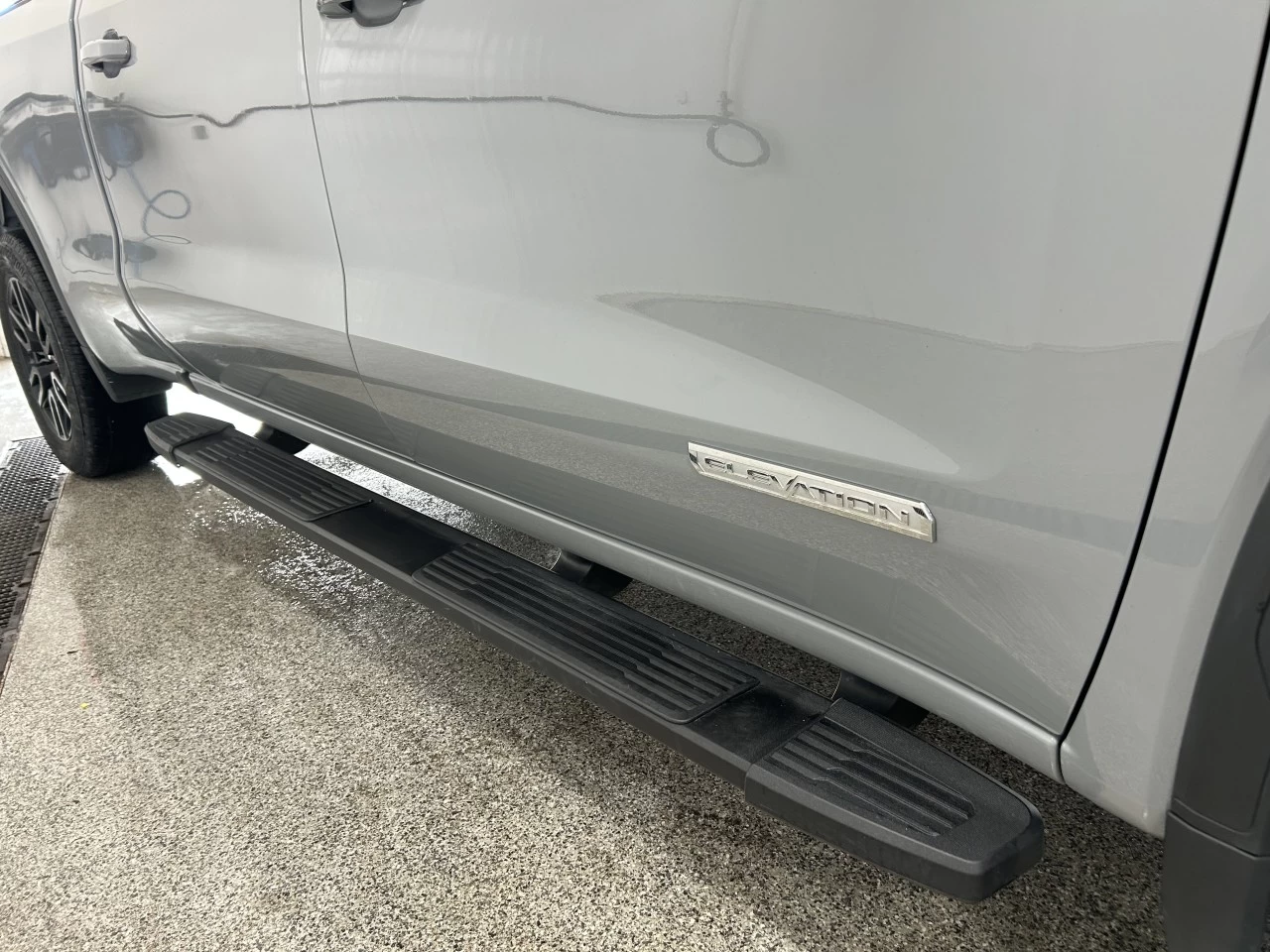 2024 GMC Sierra 1500 Elevation Image principale