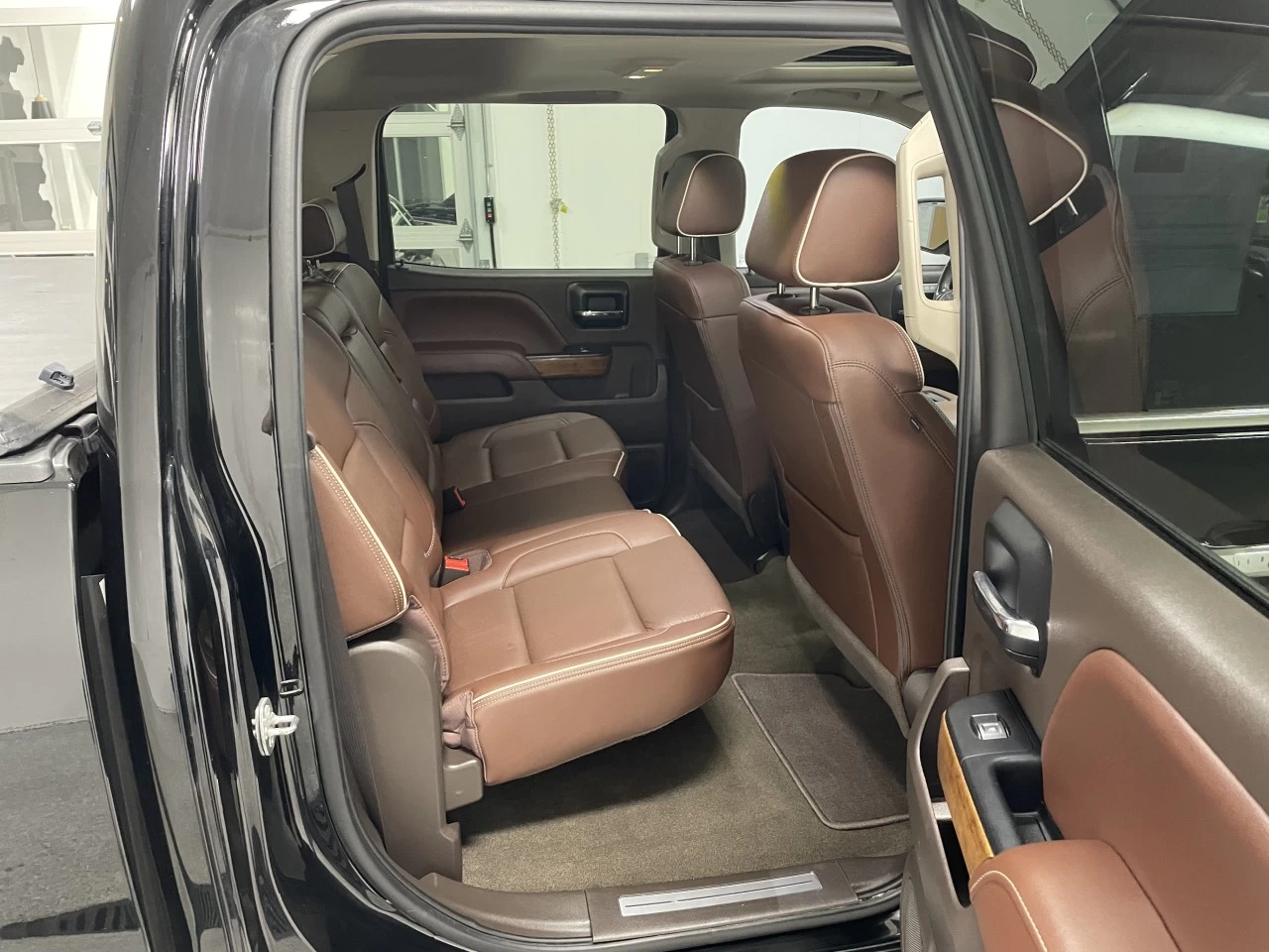 2018 Chevrolet Silverado 1500 High Country Image principale