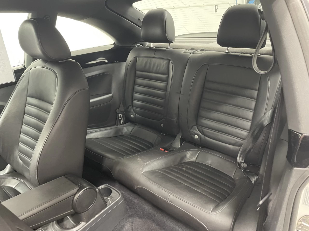 2013 Volkswagen Beetle Coupe 2.0T Turbo Image principale
