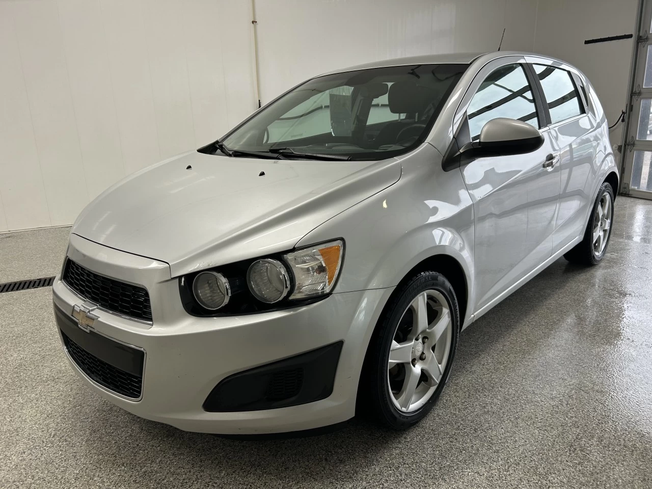 2013 Chevrolet Sonic LT Image principale