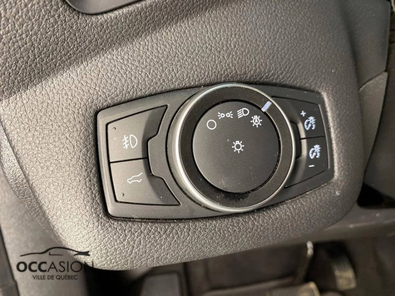 2018 Ford Escape SE 4WD Image principale